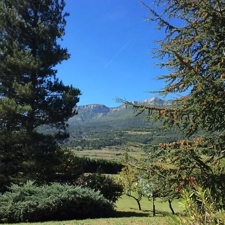 Le Cheval Blanc Serres (Hautes-Alpes)